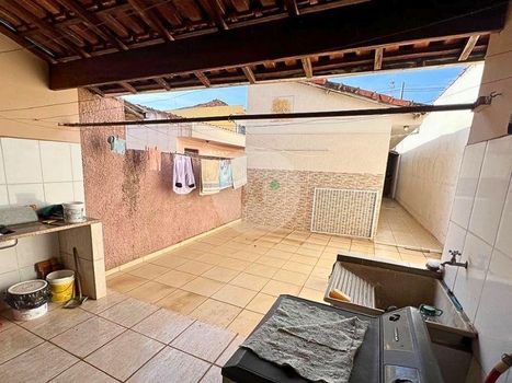 Foto 21 do(a) Casa de 2 quartos à venda em Parque Santa Felícia Jardim, São Carlos