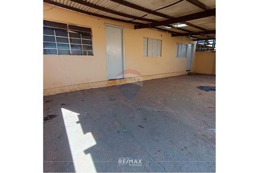 Foto 4 do(a) Casa de 6 quartos à venda em Labaté, Lins