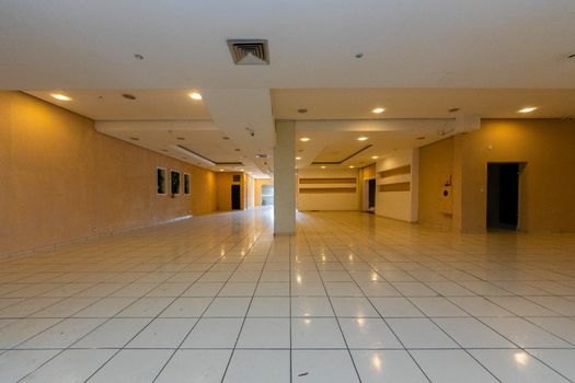 Foto 1 do(a) Loja false à venda em Vila Carrão, São Paulo