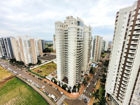 Foto 12 do(a) Apartamento de 3 quartos à venda em Gleba Fazenda Palhano, Londrina