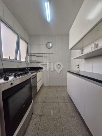 Foto 15 do(a) Apartamento de 3 quartos à venda em Vila Romana, São Paulo