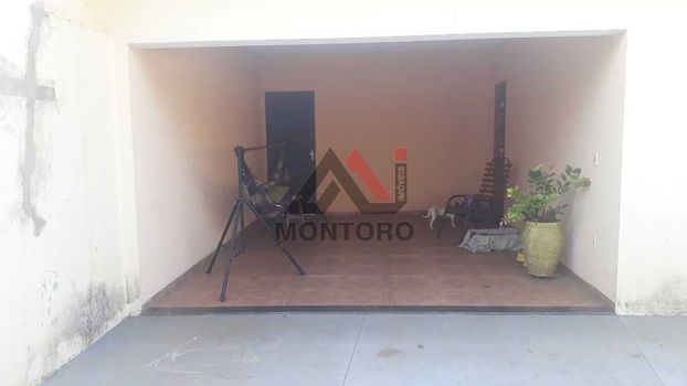 Foto 2 do(a) Casa de 3 quartos à venda em Jardim Botânico, Araraquara