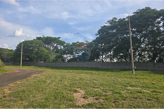 Foto 3 do(a) Terreno false à venda em Sociedade Hípica de Botucatu, Botucatu