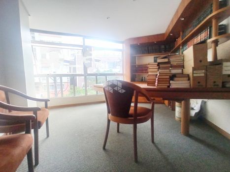 Foto 4 do(a) Sala / Conjunto Comercial false à venda em Floresta, Porto Alegre
