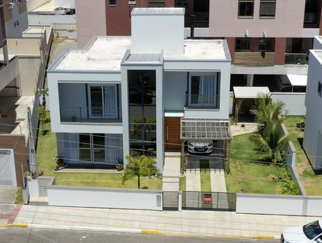 Foto 4 do(a) Casa de 3 quartos à venda em Rio Tavares, Florianópolis