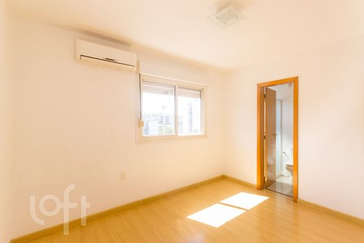 Foto 13 do(a) Apartamento de 2 quartos à venda em Centro Histórico, Porto Alegre