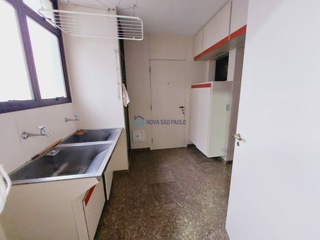 Foto 7 do(a) Apartamento de 4 quartos à venda em Campo Belo, São Paulo