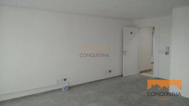 Foto 3 do(a) Loja false para alugar em Vila Gilda, Santo André