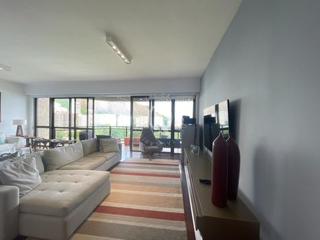 Foto 37 do(a) Apartamento de 4 quartos à venda em Lagoa, Rio de Janeiro