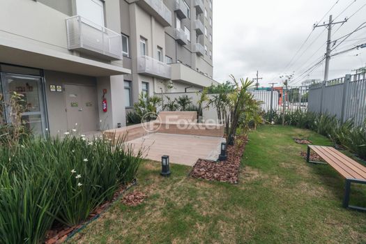 Foto 37 do(a) Apartamento de 2 quartos à venda em Passo da Areia, Porto Alegre