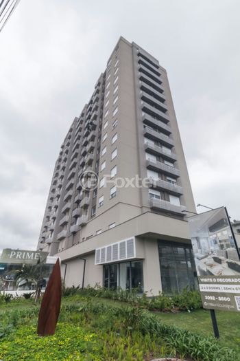Foto 42 do(a) Apartamento de 2 quartos à venda em Passo da Areia, Porto Alegre