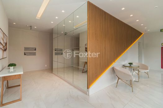 Foto 33 do(a) Apartamento de 2 quartos à venda em Passo da Areia, Porto Alegre