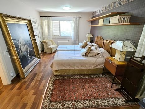 Foto 6 do(a) Casa de 4 quartos à venda em Cidade Jardim, São Paulo