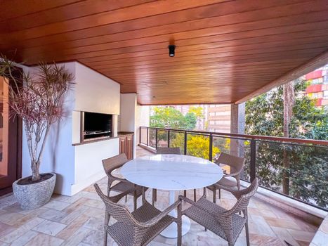 Foto 11 do(a) Apartamento de 4 quartos à venda em Moinhos de Vento, Porto Alegre