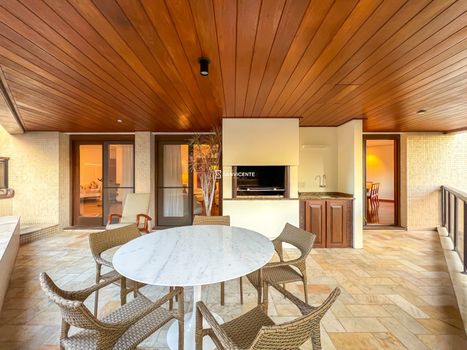 Foto 1 do(a) Apartamento de 4 quartos à venda em Moinhos de Vento, Porto Alegre