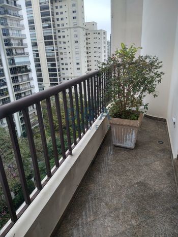 Foto 17 do(a) Apartamento de 4 quartos à venda em Indianópolis, São Paulo