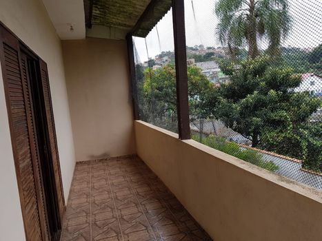 Foto 4 do(a) Casa de 4 quartos à venda em Recreio São Jorge, Guarulhos