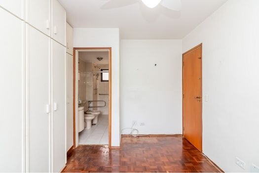 Foto 5 do(a) Apartamento de 3 quartos à venda em Vila Mariana, São Paulo