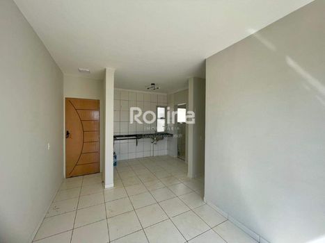 Foto 3 do(a) Apartamento de 3 quartos à venda em Jardim Holanda, Uberlândia