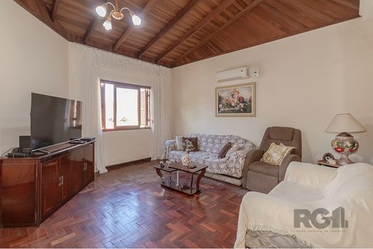Foto 4 do(a) Casa de 5 quartos à venda em Coronel Aparício Borges, Porto Alegre