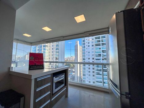 Foto 9 do(a) Flat de 1 quartos à venda em Vila Olímpia, São Paulo