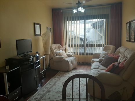 Foto 1 do(a) Apartamento de 3 quartos à venda em Mont Serrat, Porto Alegre
