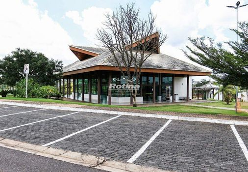 Foto 13 do(a) Casa em Condomínio de 4 quartos à venda em Jardim Botânico, Uberlândia