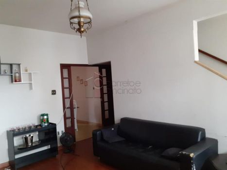 Foto 3 do(a) Casa de 3 quartos à venda em Vila Vianelo, Jundiaí