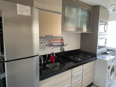 Foto 3 do(a) Apartamento de 3 quartos à venda em Agronômica, Florianópolis