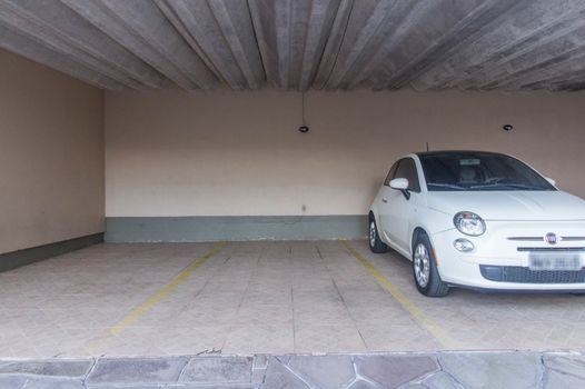 Foto 33 do(a) Apartamento de 3 quartos à venda em Vila Ipiranga, Porto Alegre
