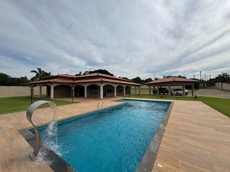 Foto 23 do(a) Fazenda / Sítio / Chácara de 3 quartos à venda em Recanto dos Pinheiros, Cambé