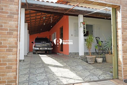 Foto 3 do(a) Casa de 5 quartos à venda em null, Paraopeba