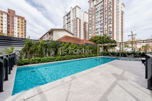 Foto 43 do(a) Apartamento de 2 quartos à venda em Passo da Areia, Porto Alegre