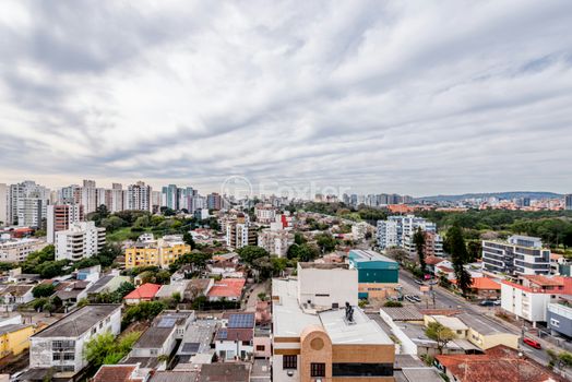 Foto 48 do(a) Apartamento de 2 quartos à venda em Passo da Areia, Porto Alegre