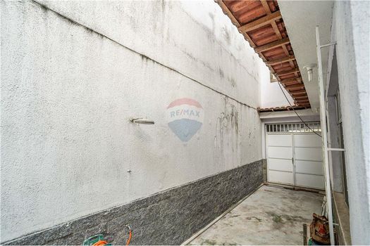 Foto 39 do(a) Casa de 4 quartos à venda em Zumbi, Rio de Janeiro