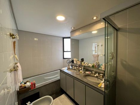Foto 14 do(a) Apartamento de 3 quartos para alugar em Itaim Bibi, São Paulo