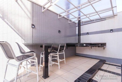 Foto 6 do(a) Apartamento de 2 quartos à venda em Rio Branco, Porto Alegre