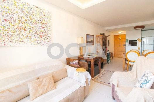 Foto 4 do(a) Apartamento de 2 quartos para alugar em Passo da Areia, Porto Alegre