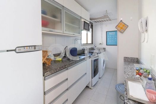 Foto 16 do(a) Apartamento de 2 quartos para alugar em Passo da Areia, Porto Alegre