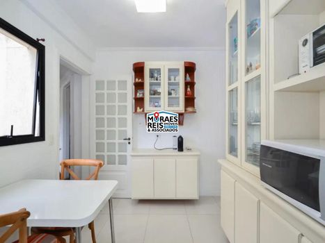 Foto 17 do(a) Apartamento de 4 quartos à venda em Vila Andrade, São Paulo