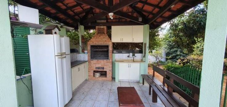 Foto 3 do(a) Fazenda / Sítio / Chácara de 4 quartos à venda em Loteamento Dinorá Rosa, Sorocaba