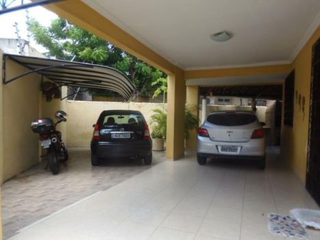 Foto 4 do(a) Casa de 7 quartos à venda em Fátima, Fortaleza