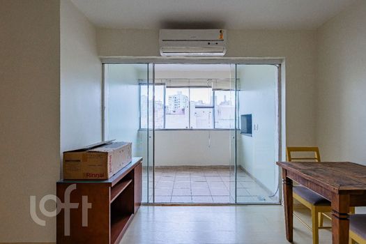 Foto 3 do(a) Apartamento de 2 quartos à venda em Centro Histórico, Porto Alegre
