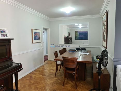 Foto 2 do(a) Apartamento de 3 quartos à venda em Campo Belo, São Paulo