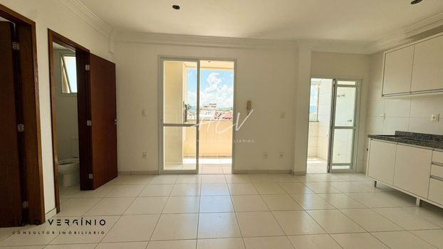 Foto 3 do(a) Apartamento de 3 quartos à venda em Coloninha, Florianópolis