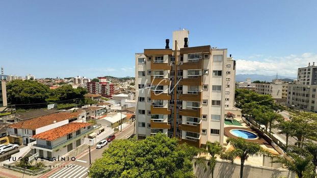 Foto 16 do(a) Apartamento de 3 quartos à venda em Coloninha, Florianópolis