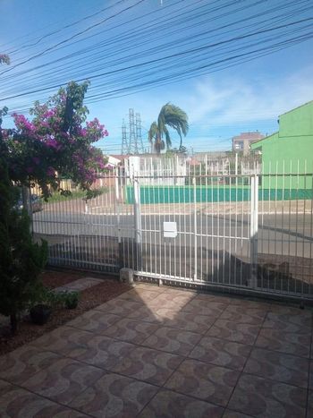 Foto 3 do(a) Casa de 3 quartos à venda em Jardim do Bosque, Cachoeirinha