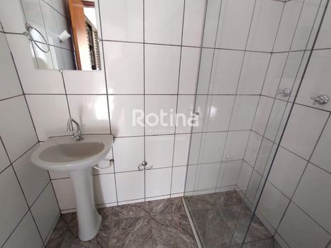 Foto 19 do(a) Casa de 3 quartos à venda em Bom Jesus, Uberlândia