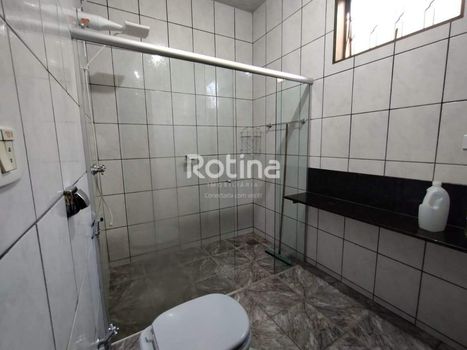 Foto 13 do(a) Casa de 3 quartos à venda em Bom Jesus, Uberlândia