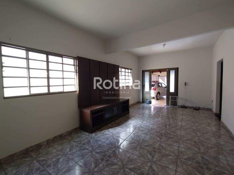 Foto 3 do(a) Casa de 3 quartos à venda em Bom Jesus, Uberlândia